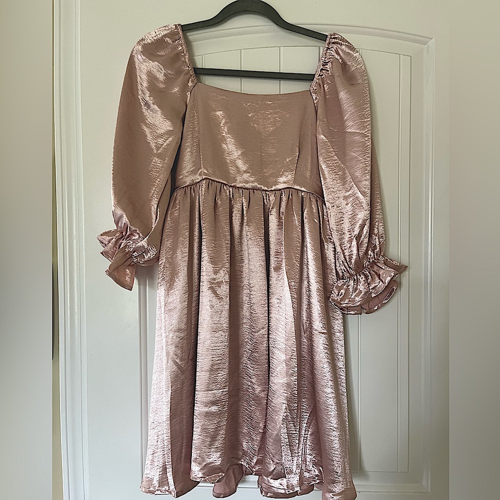 NWOT- Blush Metallic Pink Puff Sleeve Maternity Dress